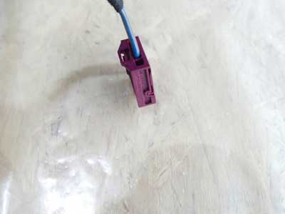 BMW 4 Pole 2 Wire Dark Magenta Connector Plug w/ Pigtail 92011306